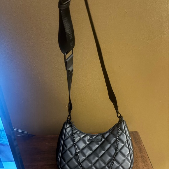 Steve Madden Quilted Black Shoulder Bag - Picture 8 of 9